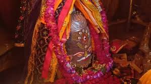 भस्म आरती में बाबा महाकाल का अद्भुत श्रृंगार, खुले त्रिनेत्रों के साथ दिए भक्तों को दर्शन