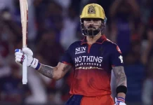 किंग कोहली की विराट पारी, क्रिस गेल के छोड़ा पीछे, रोहित और धोनी से भी निकले आगे