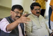 शिवसेना (यूबीटी) की बैठक में शामिल नहीं हुए पार्टी के 6 सांसद, अनुशासनात्मक कार्रवाई की तैयारी