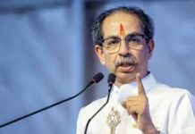 सांसदों के बाद उद्धव की शिवसेना पर नई आफत, छिन सकता है संसद में मिला दफ्तर