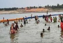 निर्जला एकादशी पर आस्था का महासंगम, त्रिवेणी संगम में हजारों श्रद्धालुओं ने लगाई पवित्र डुबकी