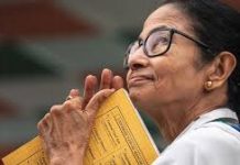 ममता को ‘सिर्फ सलाहकार’ बनाने के प्रस्ताव पर बवाल, टीएमसी के बागी खेमे में फूट के संकेत; आपस में भिड़े विधायक