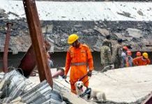 कोलकाता गोदाम हादसा: मरने वालों का आंकड़ा बढक़र हुआ 15, तीसरे दिन भी बचाव अभियान जारी