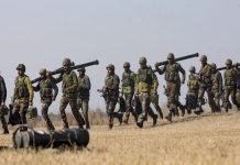 उरी सेक्टर के आर्मी कैंप में ग्रेनेड ब्लास्ट, दो जवान शहीद; पुंछ जिले में पाकिस्तानी किशोर भी पकड़ा