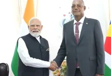 धानमंत्री मोदी को सेशेल्स में गार्ड ऑफ ऑनर दिया गया, राष्ट्रपति संग हुई द्विपक्षीय वार्ता