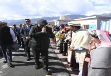 उपराष्ट्रपति सीपी राधाकृष्णन पहुंचे लद्दाख, अंतरराष्ट्रीय योग दिवस कार्यक्रम में होंगे शामिल