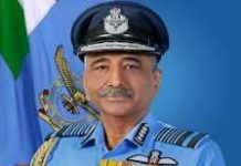 एयर चीफ मार्शल आशुतोष दीक्षित बने भारतीय वायुसेना के नए प्रमुख, एपी सिंह की ली जगह
