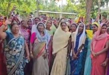 चार महीने से मानदेय अटका, भोपाल में रसोइया बहनों का प्रदर्शन; 10 नवंबर तक का अल्टीमेटम