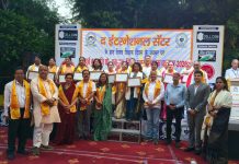 विश्व शिक्षक दिवस पर “पूर्व कुलपति प्रो. एच. एन. मिश्रा उत्कृष्ट शिक्षक पुरस्कार 2026” से शिक्षक सम्मानित